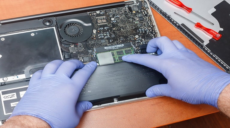 How to know if it’s time to replace your MacBook Battery?
