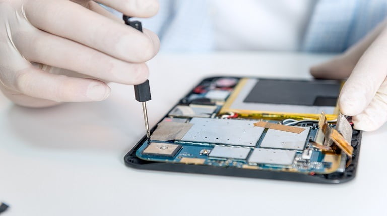 Why You Need an Expert Technician to Repair Your Tablet Battery